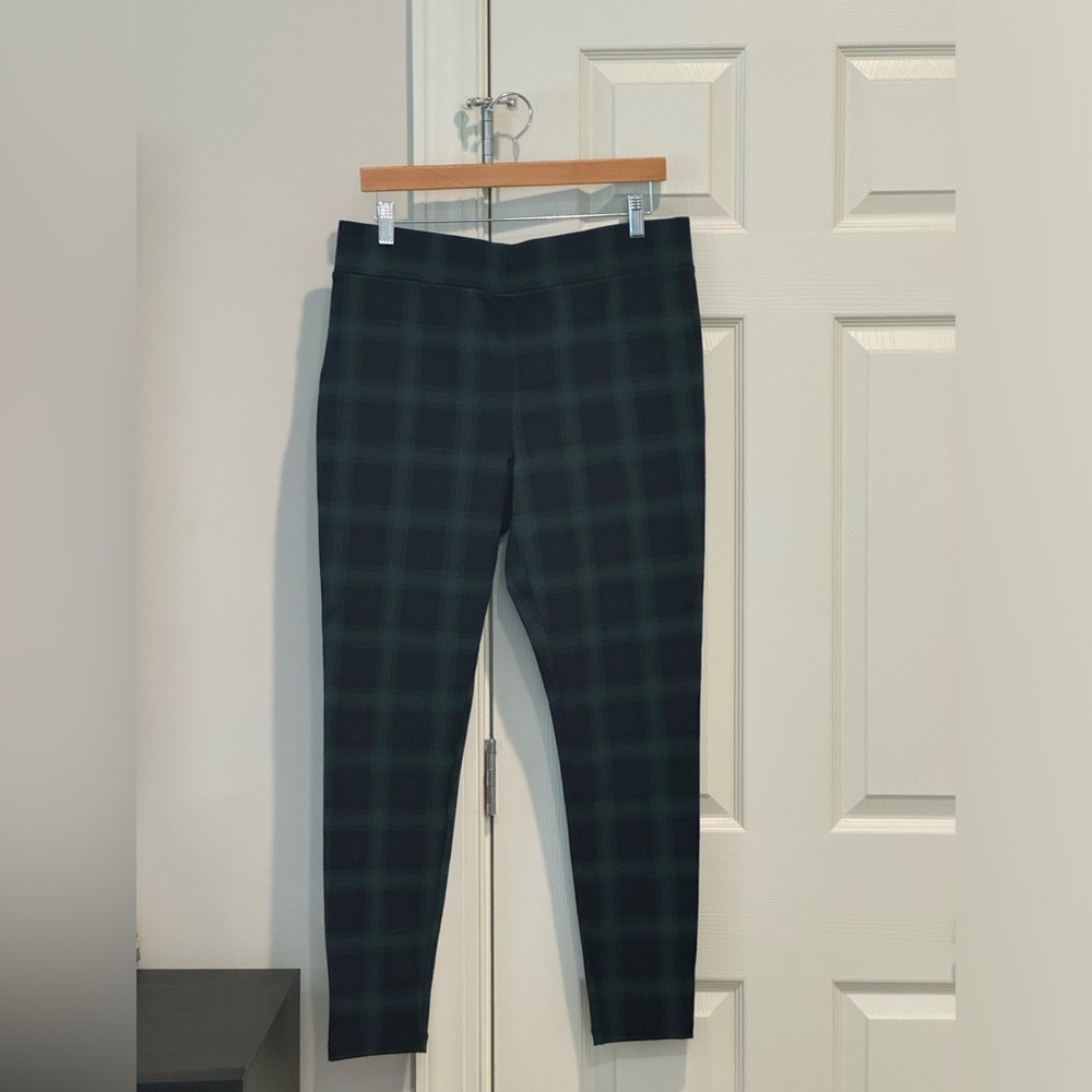 Tartan print stretch pants. Loft, size L